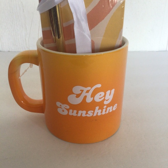 MUG AND NOTEBOOK SET NWT - Picture 3 of 6